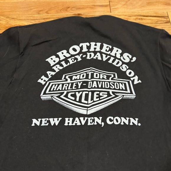 Harley-Davidson Black Tee with Motorcycle Graphic - Picture 5 of 7